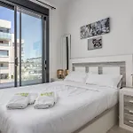 Mila - Pool, Gym, Sauna, Terrace & Sea View