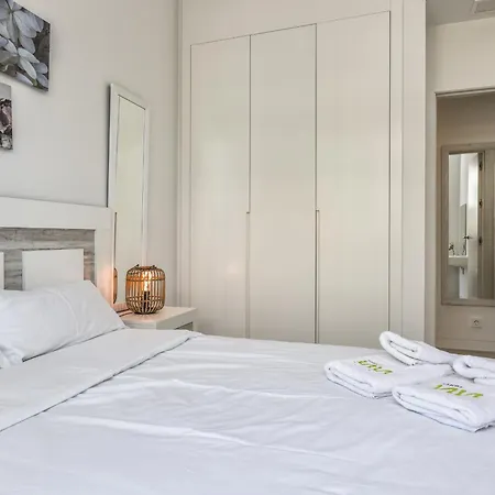 Mila - Pool, Gym, Sauna, Terrace & Sea View *
