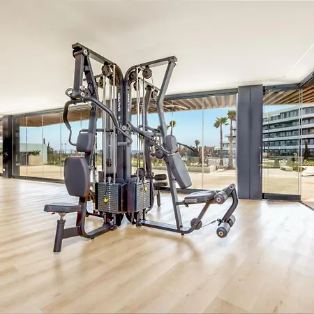 Apartamento Mila - Pool, Gym, Sauna, Terrace & Sea View *