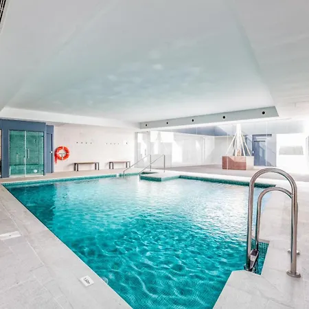 Apartamento Mila - Pool, Gym, Sauna, Terrace & Sea View