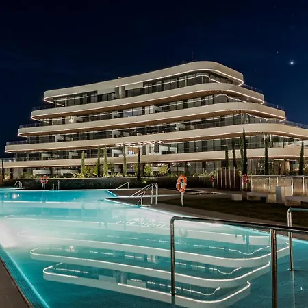 Mila - Pool, Gym, Sauna, Terrace & Sea View Torremolinos