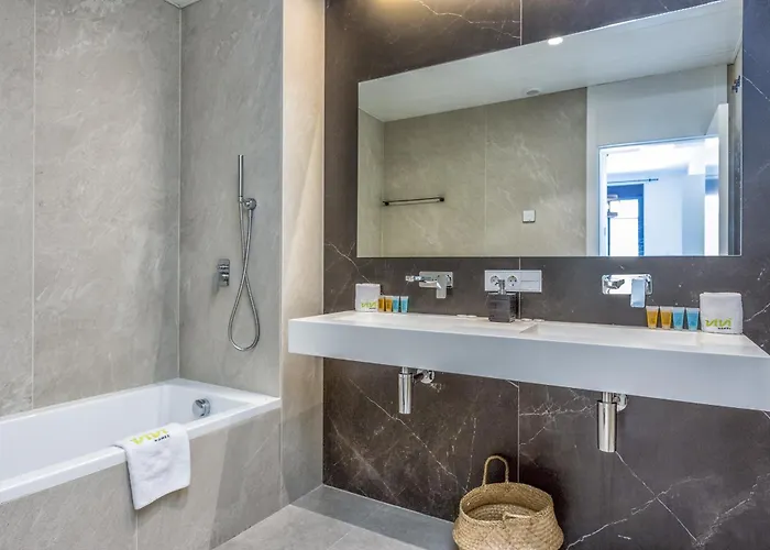 Apartamento Mila - Pool, Gym, Sauna, Terrace&sea View *